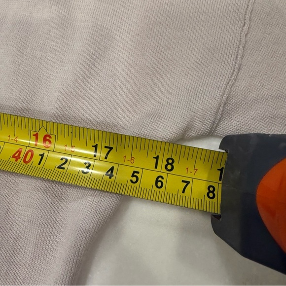 Club Monaco Women’s Light Weight Wool Sweater Pockets Taupe New Sz S/P - Picture 7 of 11